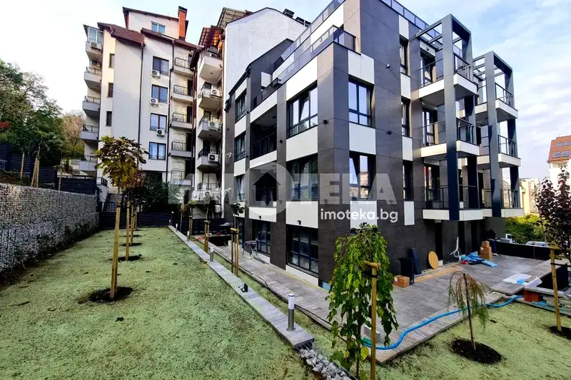 3-bedroom apartment in Sofiya, Lozenec