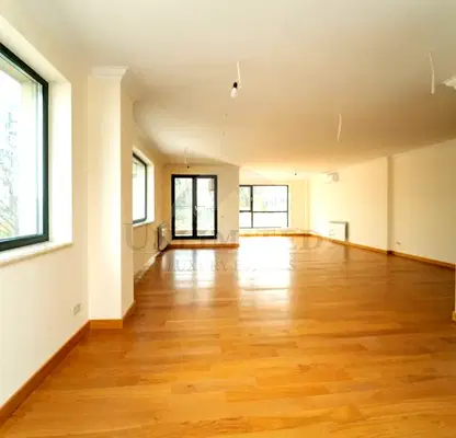 Photo 2 — 4-bedroom apartment in Sofiya, Lozenec