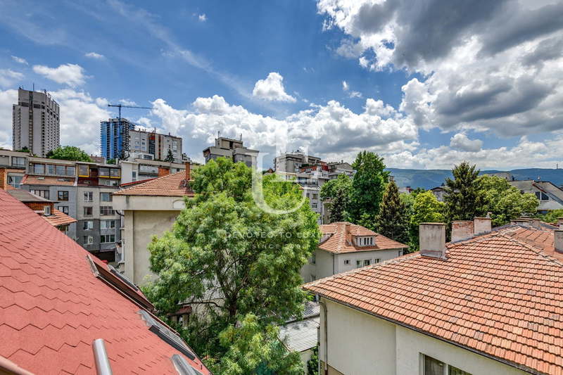 5-bedroom apartment in Sofiya, Lozenec
