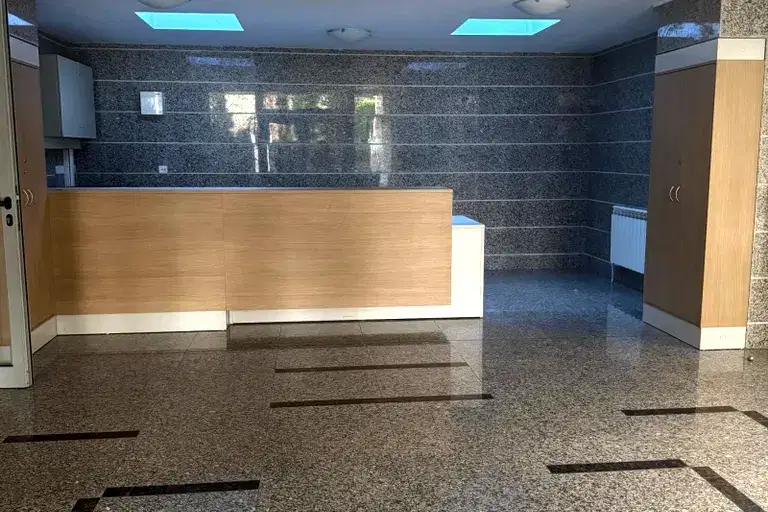 Двустаен апартамент с гараж в Лозенец, София, югоизточно изложение