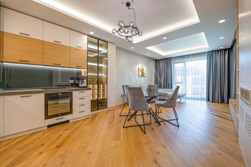 3-bedroom apartment in Sofiya, Lozenec
