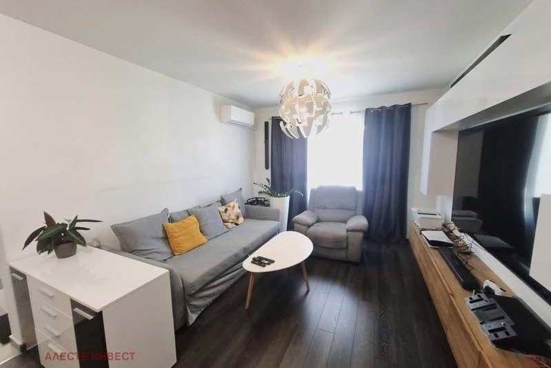 3-bedroom apartment in Sofiya, Lyulin 3