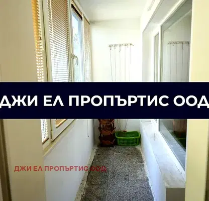 Снимка 4 — Двустаен апартамент в Люлин 6 с балкон, София