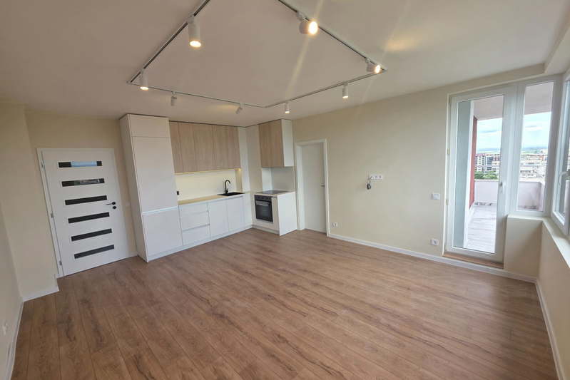 Three-room apartment in Lyulin - center with terrace and parking
