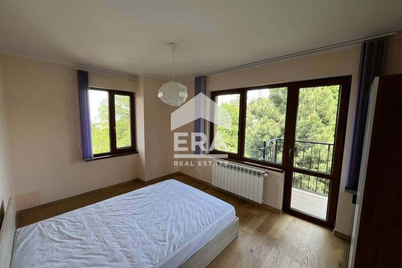 4-bedroom apartment in Sofiya, Gyrdova Glava