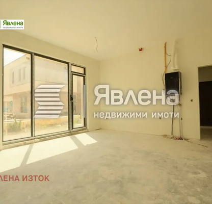 Снимка 2 — Двустаен апартамент с двор в м-т Камбаните, София