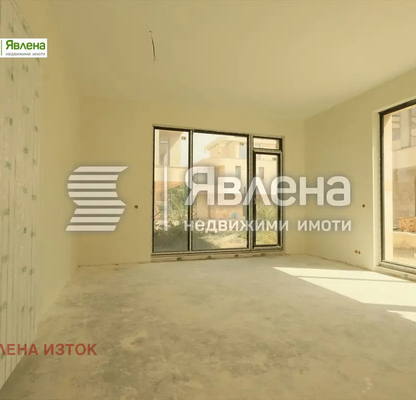 Снимка 3 — Двустаен апартамент с двор в м-т Камбаните, София