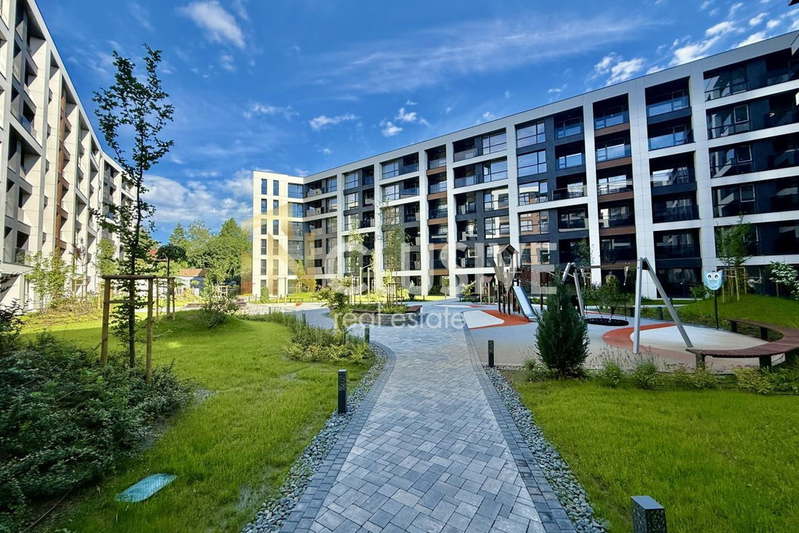 Two-room apartment in Malinova Dolina with terrace and garage