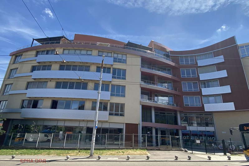 4-bedroom apartment in Sofiya, Manastirski Livadi