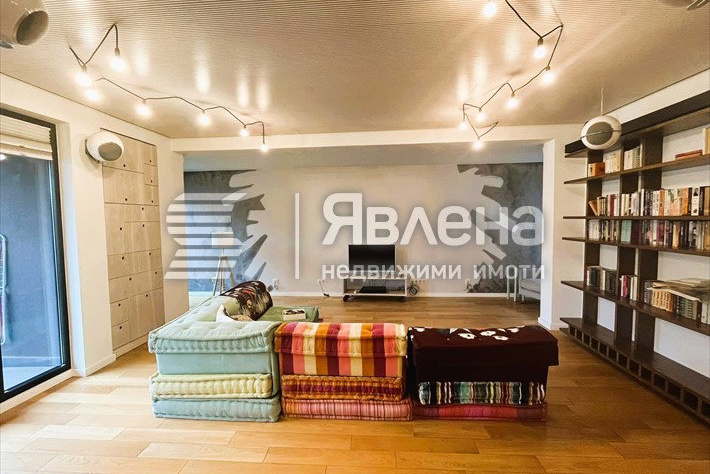 3-bedroom apartment in Sofiya, Manastirski Livadi