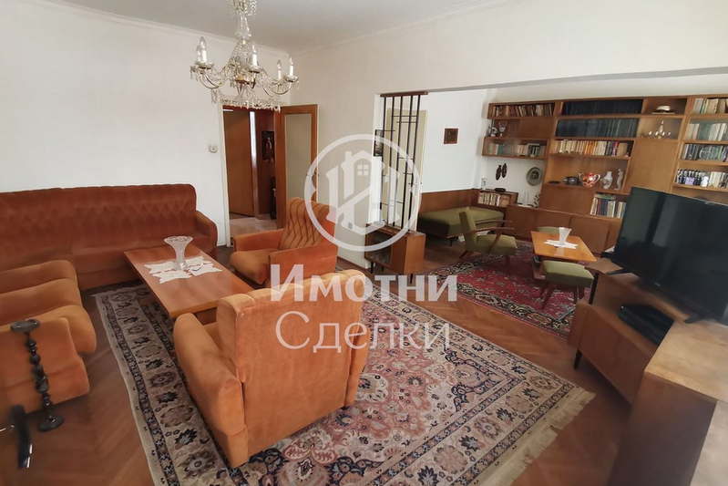 3-bedroom apartment in Sofiya, Medicinska Akademiya