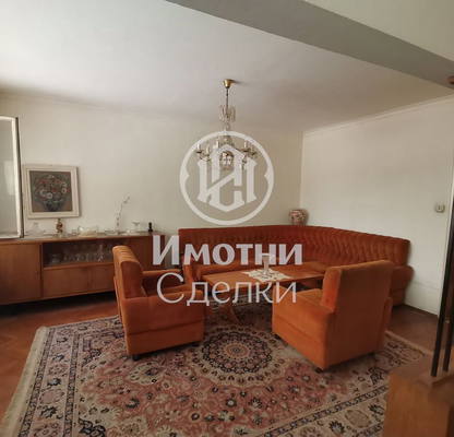 Снимка 2 — Тристаен апартамент с тераса в Медицинска академия, София