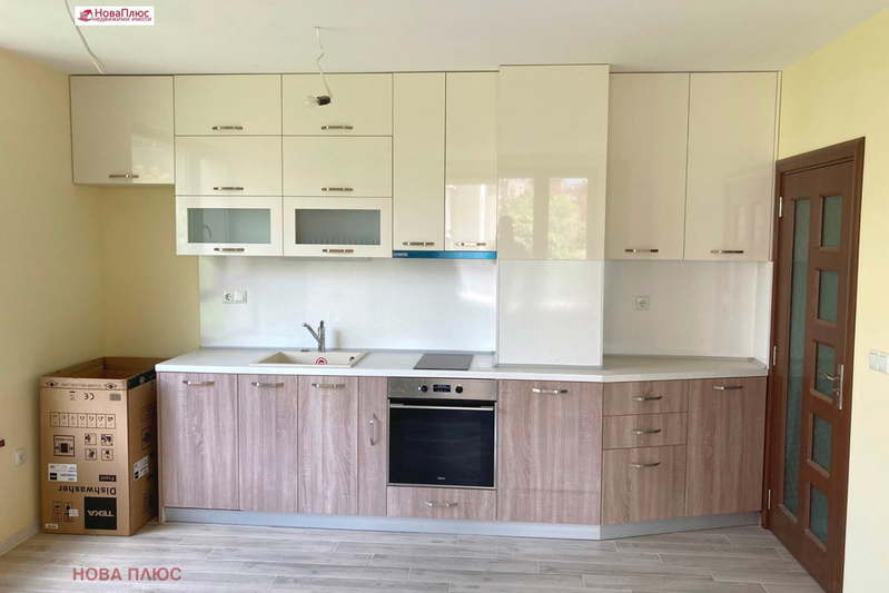 Three-room apartment in Mladost 1 with luxury amenities
