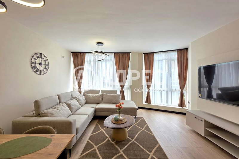 3-bedroom apartment in Sofiya, Mladost 2