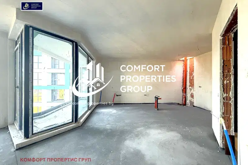 Three-room apartment with southeast aspect in Mladost 4, Sofia