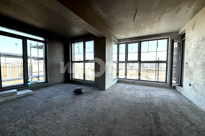 3-bedroom apartment in Sofiya, Mladost 4