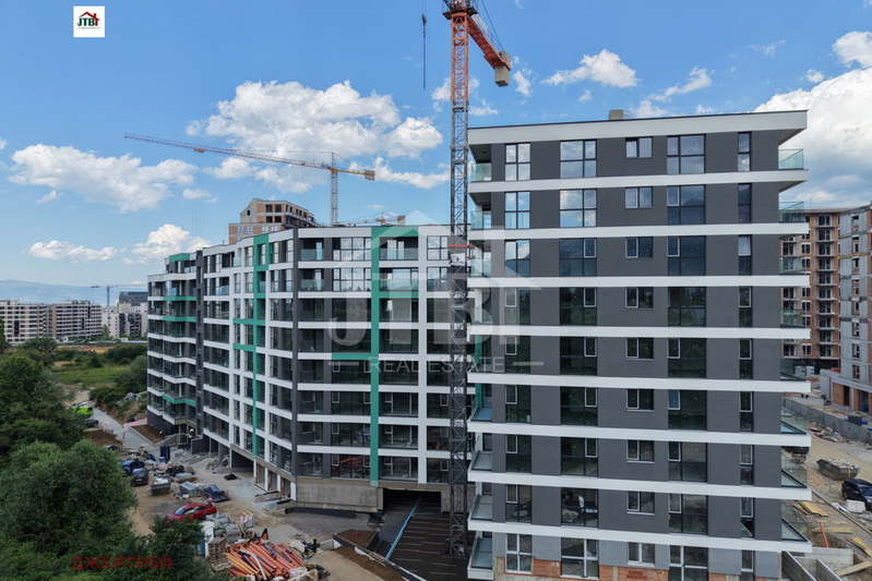 3-bedroom apartment in Sofiya, Mladost 4