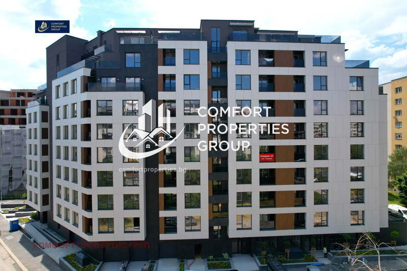 Three-room apartment in Mladost 4 with elevator and parking space