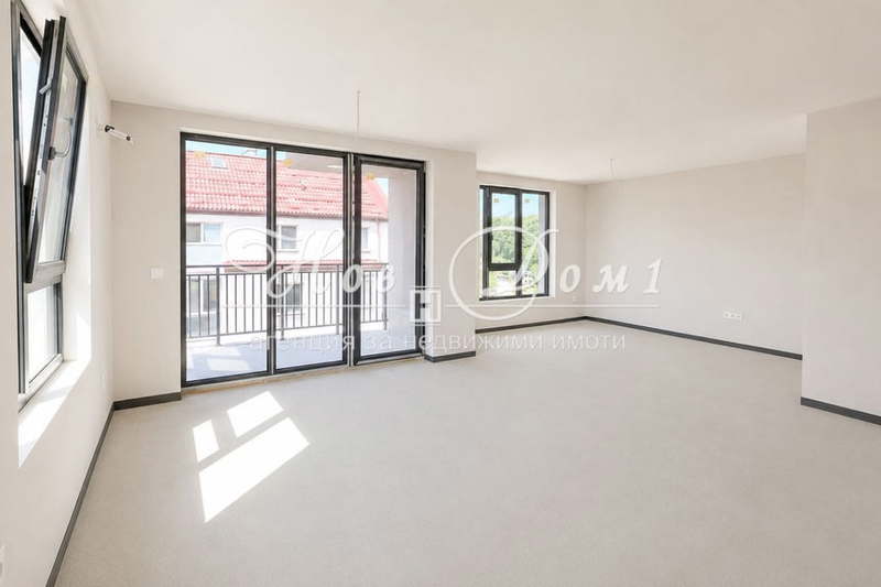 4-bedroom apartment in Sofiya, Nadejda 1