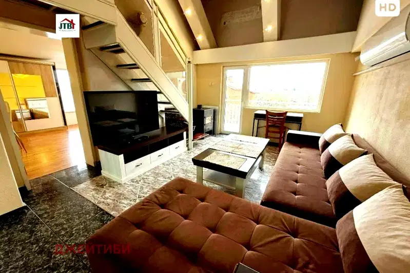 3-bedroom apartment in Sofiya, Nadejda 4