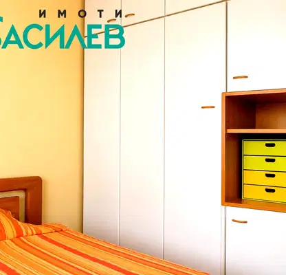 Снимка 5 — Тристаен апартамент с панорамна гледка в Оборище, София