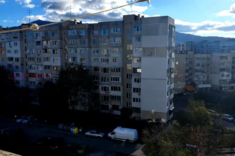 Тристаен апартамент с две тераси в Овча купел 1, София