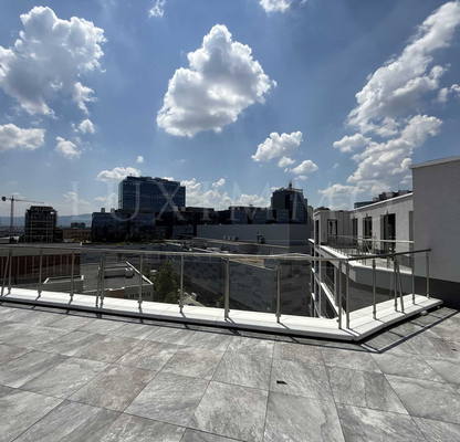 Снимка 4 — 4-стаен апартамент с големи тераси в Полигона, София