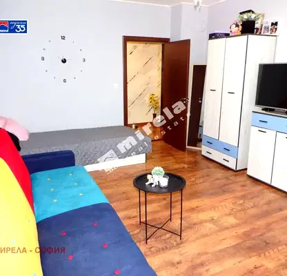 Снимка 4 — Тристаен апартамент с два балкона в Разсадника, София