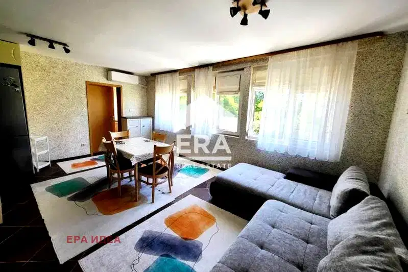 3-bedroom apartment in Sofiya, Reduta