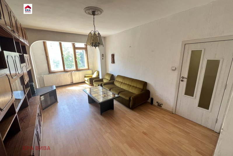3-bedroom apartment in Sofiya, Serdika