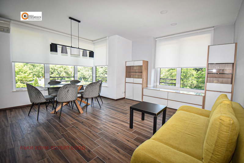 3-bedroom apartment in Sofiya, Simeonovo
