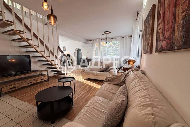 5-bedroom apartment in Sofiya, Simeonovo