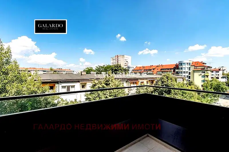 Тристаен апартамент в Стрелбище с ново строителство и асансьор