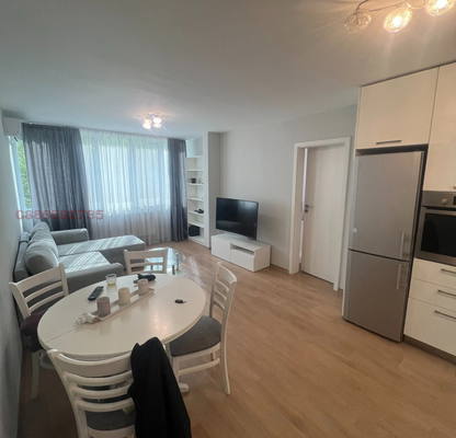 Photo 4 — 3-bedroom apartment in Sofiya, Strelbishte