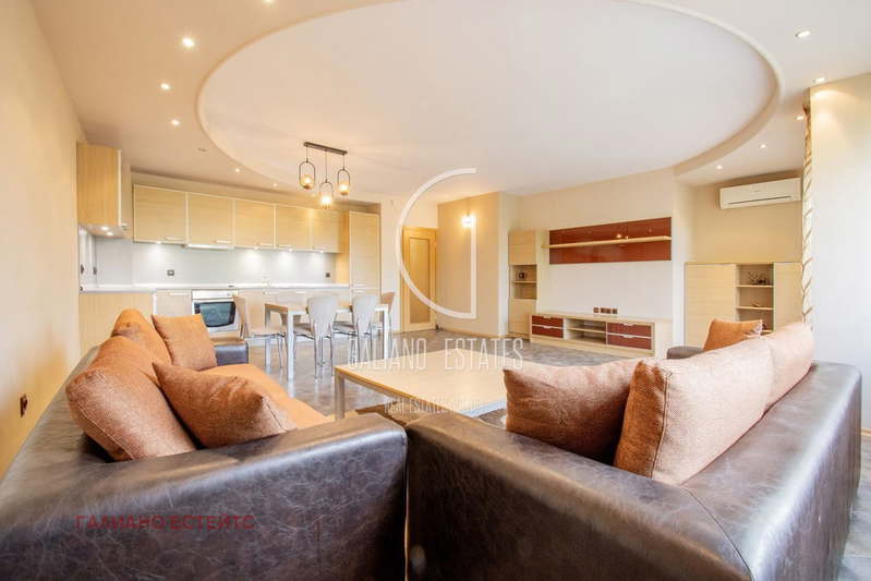 3-bedroom apartment in Sofiya, Strelbishte