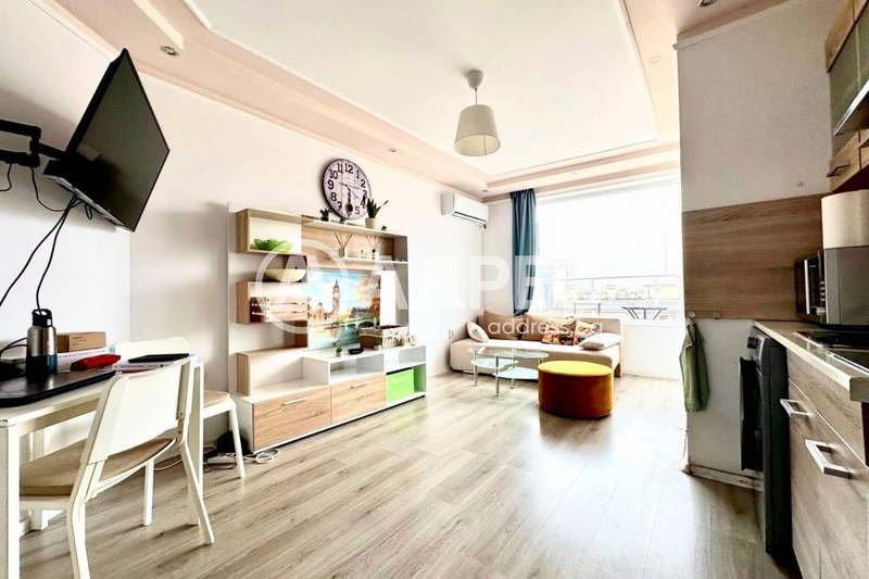 Two-room apartment with panoramic view in Studentski Grad