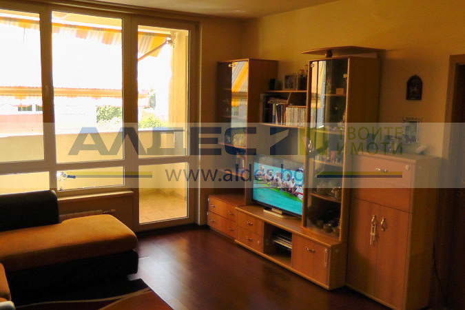 3-bedroom apartment in Sofiya, Studentski Grad