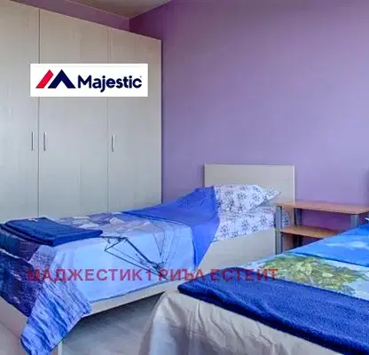 Снимка 3 — Тристаен апартамент с тераса и панорамна гледка в Студентски град