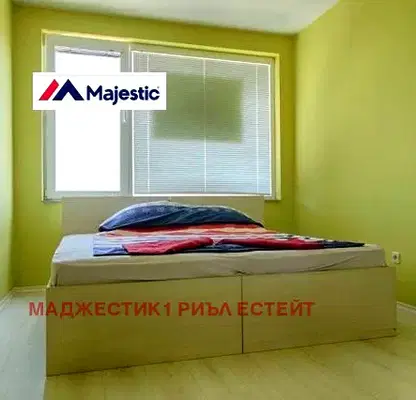 Снимка 5 — Тристаен апартамент с тераса и панорамна гледка в Студентски град