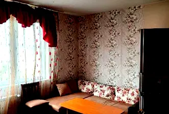 Двустаен апартамент в кв. Свобода с остъклен балкон