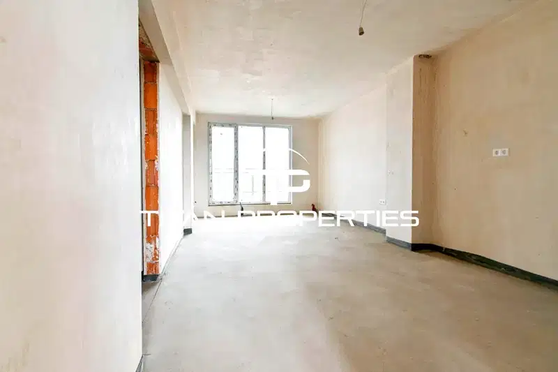 3-bedroom apartment in Sofiya, Tolstoi