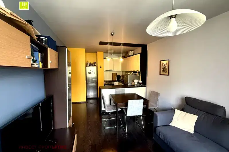 Two-room apartment with parking in Vitosha, Sofia