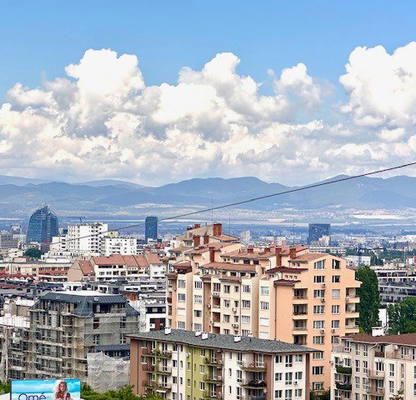 Снимка 2 — Двустаен апартамент с тераса в кв. Витоша, София