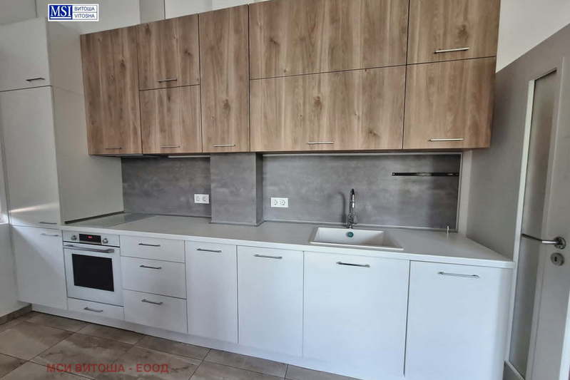 3-bedroom apartment in Sofiya, Vitosha