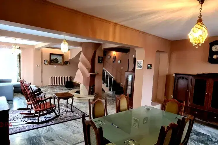 Многостаен апартамент с 3 тераси в кв. Витоша, София