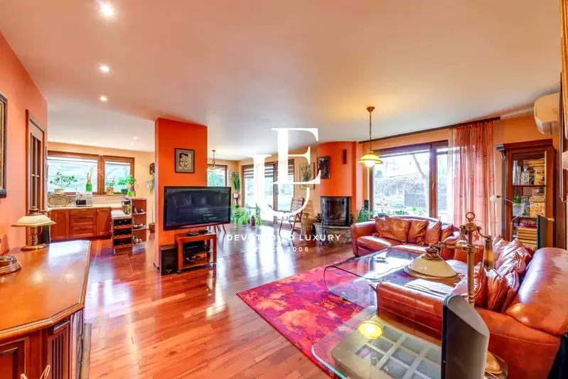 3-bedroom apartment in Sofiya, Vitosha