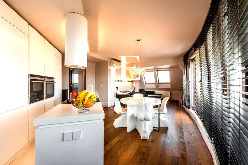 3-bedroom apartment in Sofiya, Vitosha