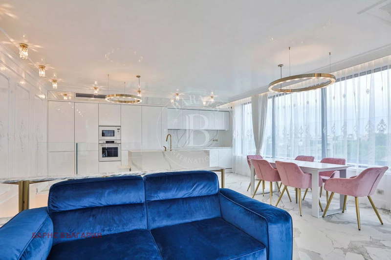 4-bedroom apartment in Sofiya, Vitosha