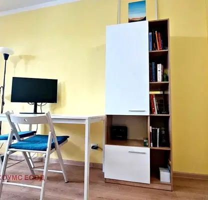 Снимка 3 — Двустаен апартамент с тераса в Връбница 1, София