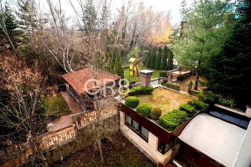 4-bedroom apartment in Sofia, Kinocentyra